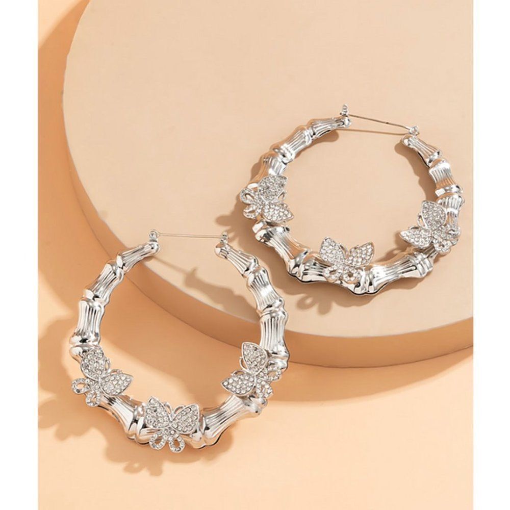 SilvervButterfly Bamboo Rhinestone Hoop Earrings Bling Jewelry Eighties Y2K - Picture 2 of 2